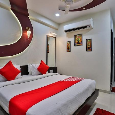 Collection O 7557 Hotel Shiv Kunj Exotica Naroda Ngoại thất bức ảnh