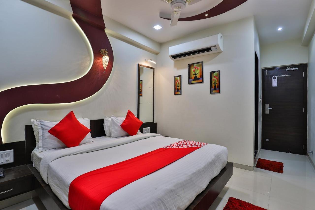 Collection O 7557 Hotel Shiv Kunj Exotica Naroda Ngoại thất bức ảnh