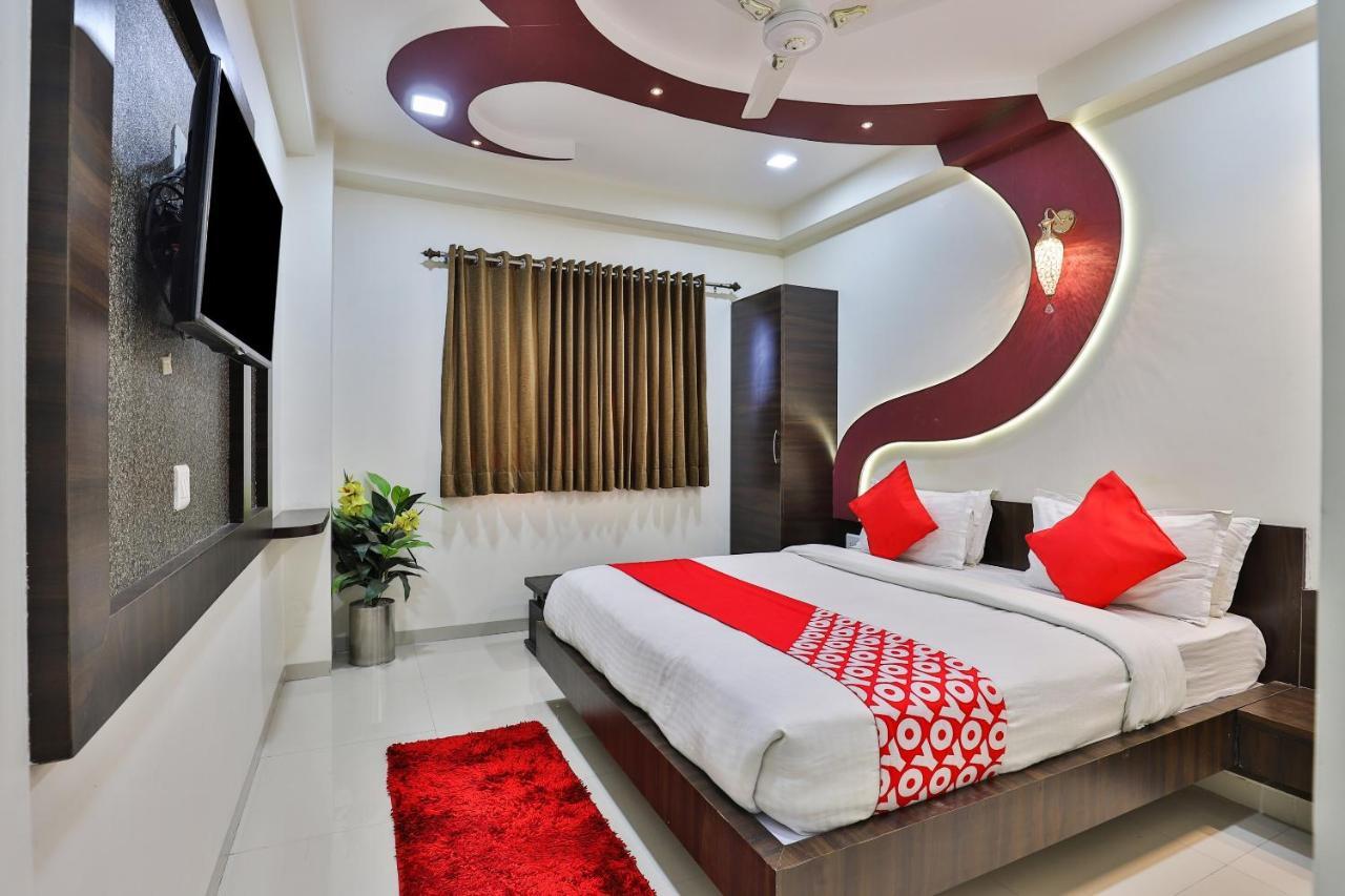 Collection O 7557 Hotel Shiv Kunj Exotica Naroda Ngoại thất bức ảnh